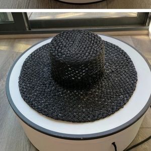 LACK OF COLOR SUNNYDIP BLACK SEAGRASS BOATER HAT SIZE MEDIUM NEW